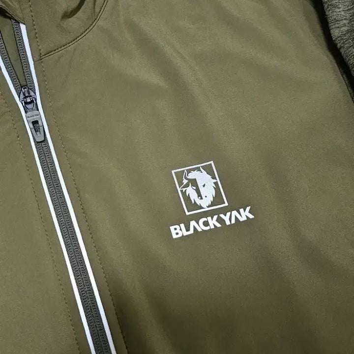 [SOLD OUT] [2XL]블랙야크 남성 바람막이 집업 자켓 105~110
