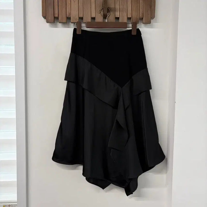 [SOLD OUT] 시스템 언발란스 스커트