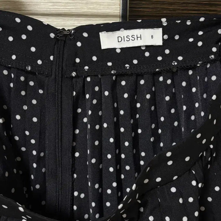 [BUNJANG] DISSH Dot Pleated Skirt Size 8 / DISSH 도트 플리츠 스커트 8