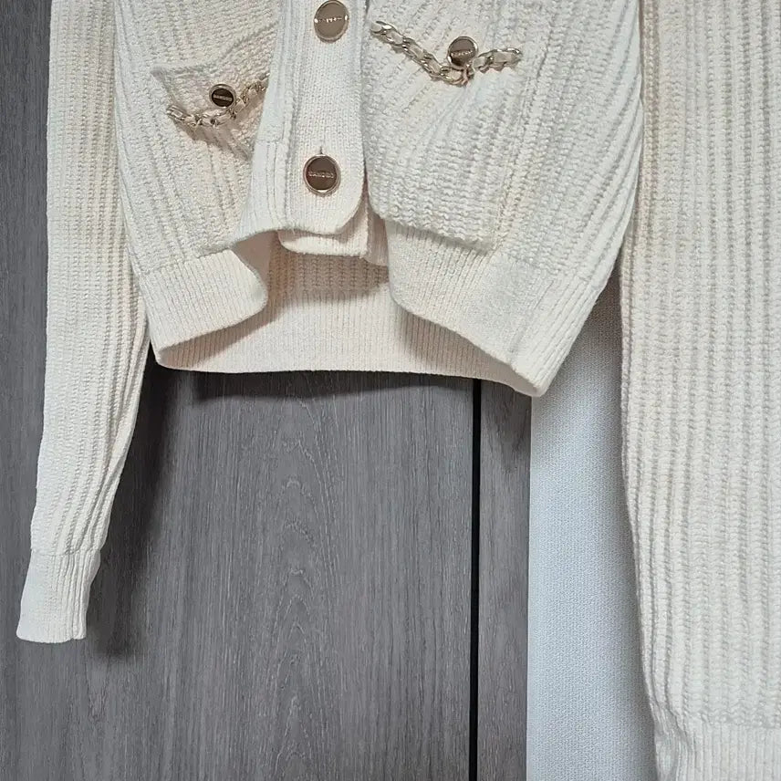 [BUNJANG] Sandro Gold Button Cardigan / 산드로 SANDRO 골드단추 가디건