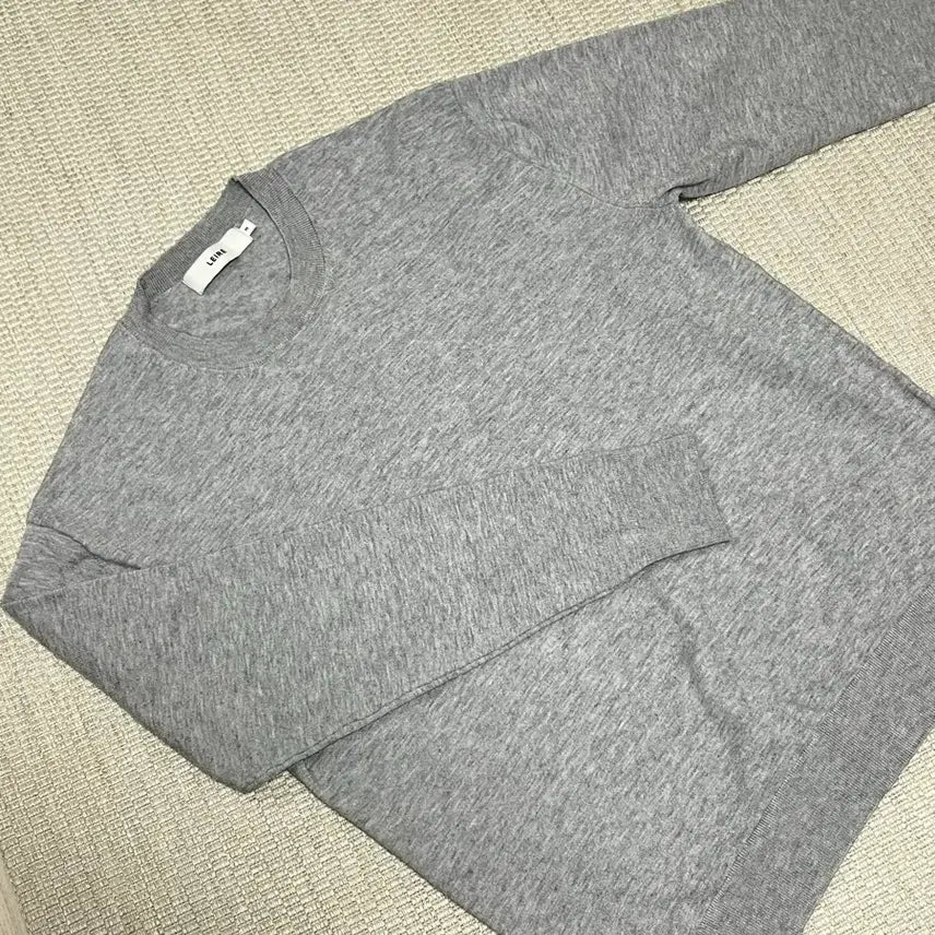 [BUNJANG] LeHar Everyday Crewneck Knit Gray M / 르아르 에브리데이 크루넥 니트 그레이 M