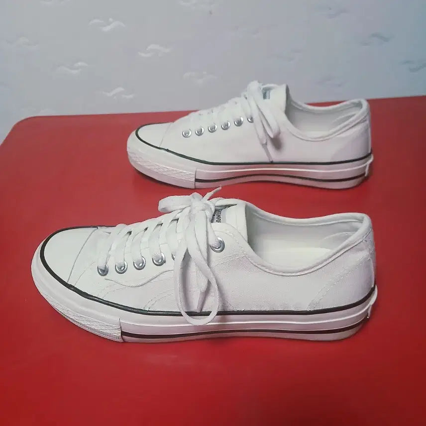 [SOLD OUT] (4)슈펜 스니커스 240mm