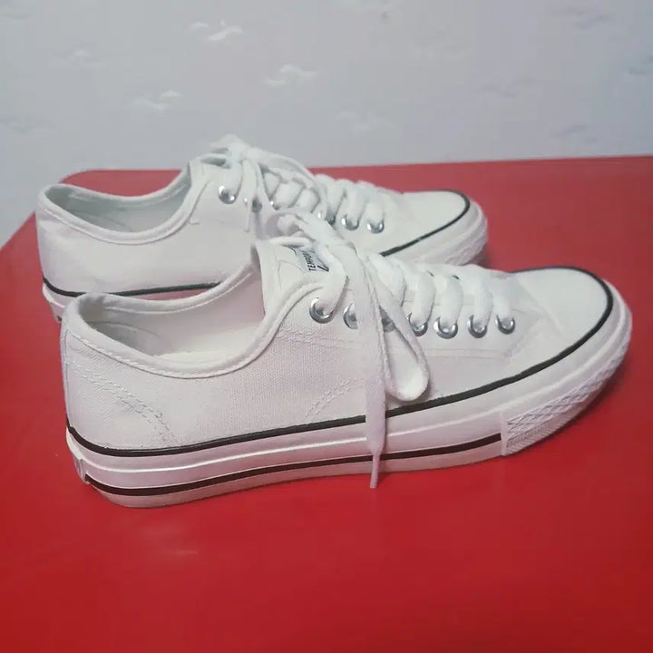 [SOLD OUT] (4)슈펜 스니커스 240mm