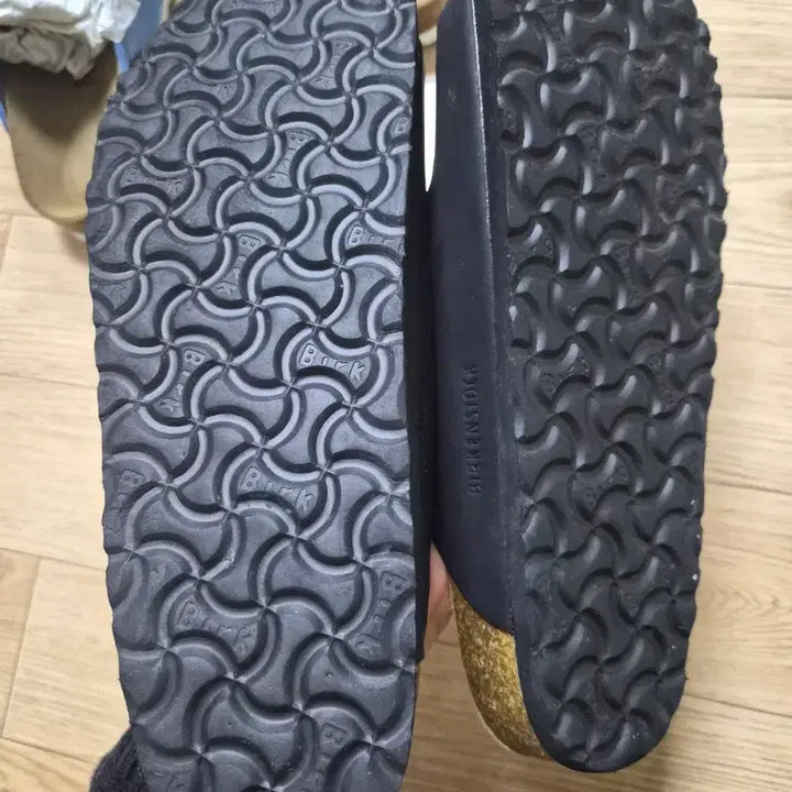 [BUNJANG] Birkenstock Arizona Black Sandals / [새상품] 43 버켄스탁 아리조나 블랙 280 (네로우)