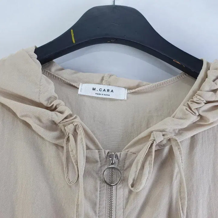 [SOLD OUT] 여FREE 후드 조끼 베이지 M6248
