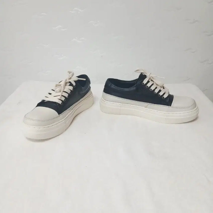 [SOLD OUT] (7) 식스핏 검&amp;흰 스니커즈230mm