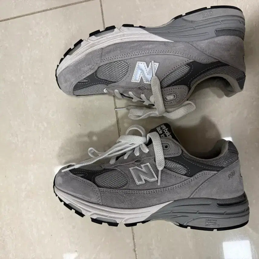 [BUNJANG] New Balance 993 Made in USA Grey 2E Running Shoes / (W) 뉴발란스 993 메이드 인 USA 그레이 - 2E