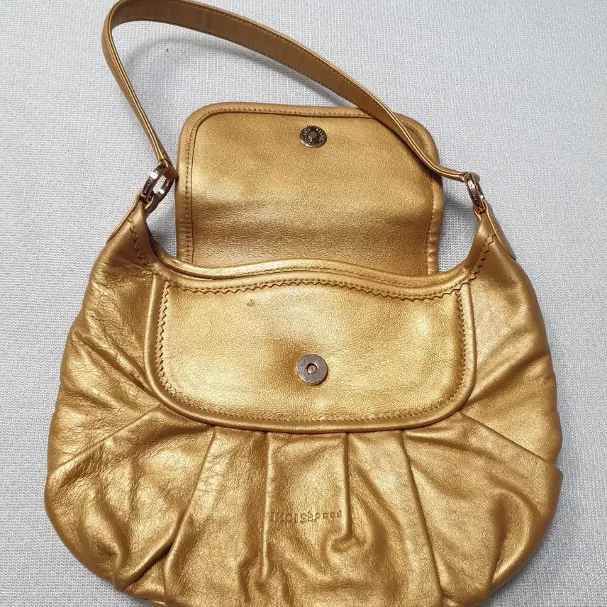 [BUNJANG] Vince Gold Shoulder Bag / VINCE 금색 가방 숄더백