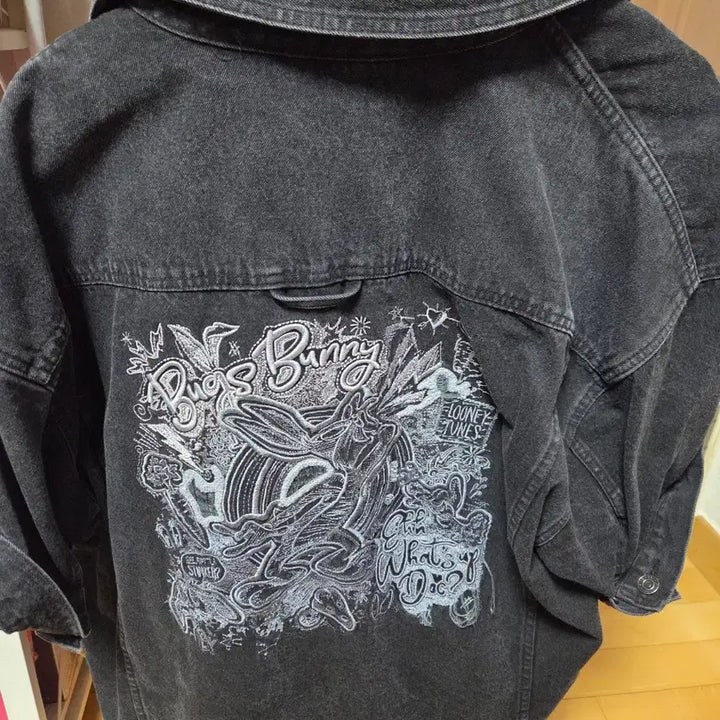 [BUNJANG] Songzio Looney Tunes Denim Shirt / 송지오 루니툰 반팔데님 48사이즈 팔아요