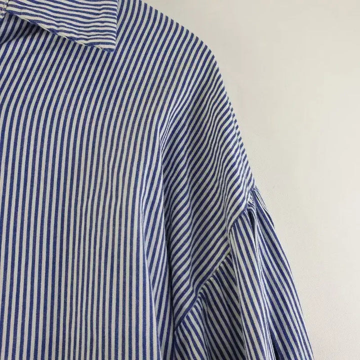 [BUNJANG] FREE Striped Shirt Light Blue / 여FREE 스트라이프 셔츠 라이트 블루 M6242