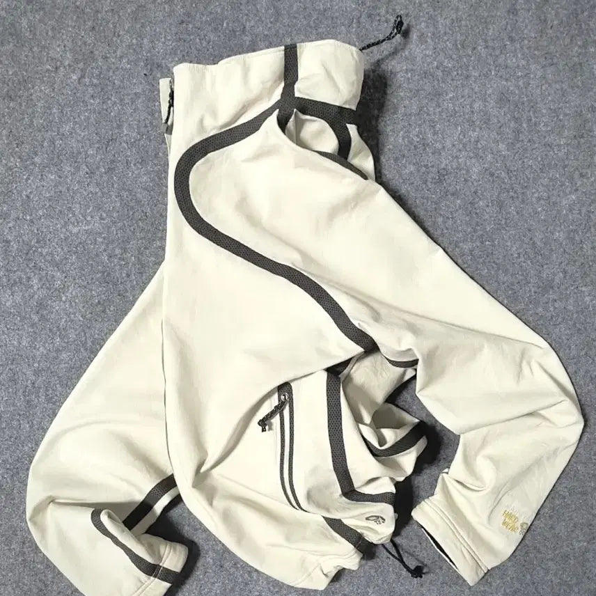 [BUNJANG] Mountain Hardwear Conduit Jacket / 2000s Mountain hardwear conduit jacket