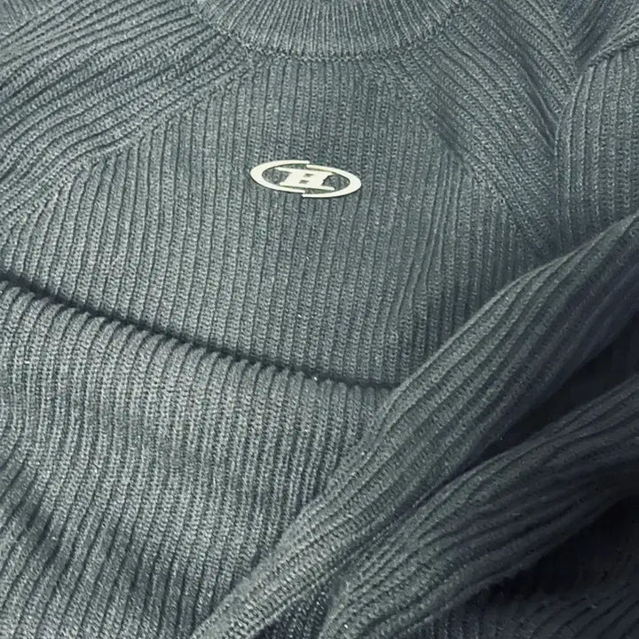 [BUNJANG] Born To Win Chrome Muscle Fit Knit Sweater / [2] 본투윈 크롬 머슬 니트 팝니다.