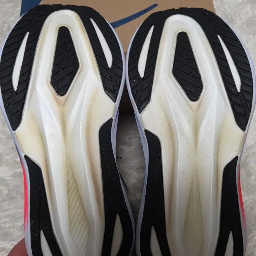 [SOLD OUT] *아식스 메가블라스트 250mm (245추천)