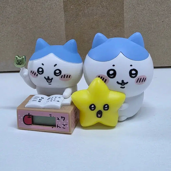 [BUNJANG] Hachiware Chikawa Figure Set with Star Clock / 하치와레 치이카와 피규어 세트 별 시계
