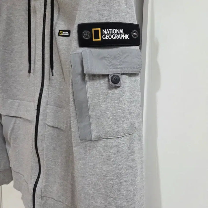 [BUNJANG] National Geographic Gray Hoodie M / 내셔널지오그래픽 그레이 후드집업 M(95)
