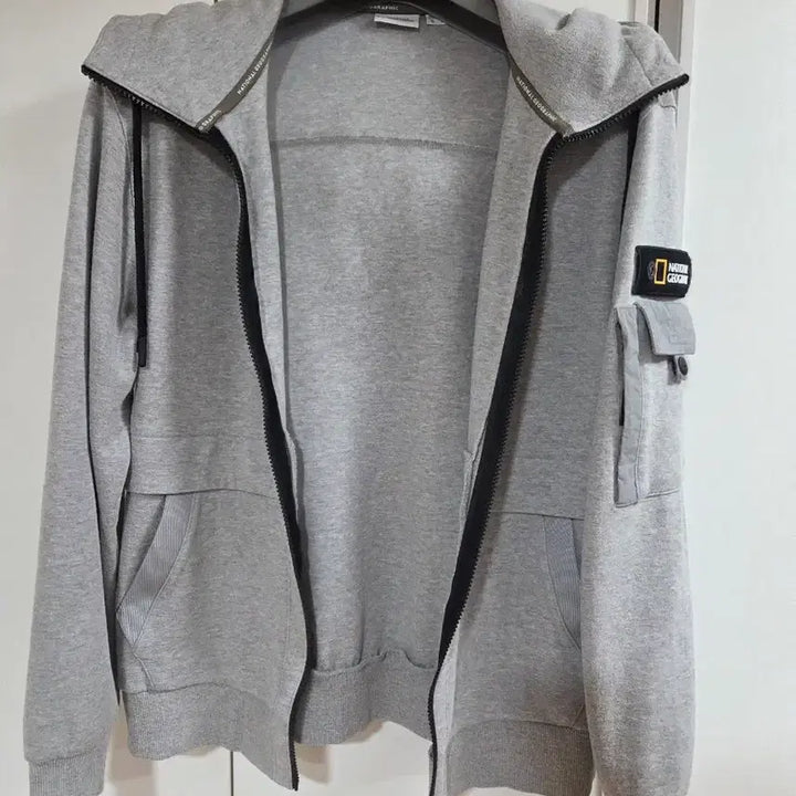 [BUNJANG] National Geographic Gray Hoodie M / 내셔널지오그래픽 그레이 후드집업 M(95)