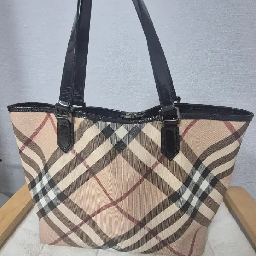 [BUNJANG] Burberry Nicky Shopper Bag with Pouch Set / 버버리 니키 쇼퍼백 +  파우치 세트