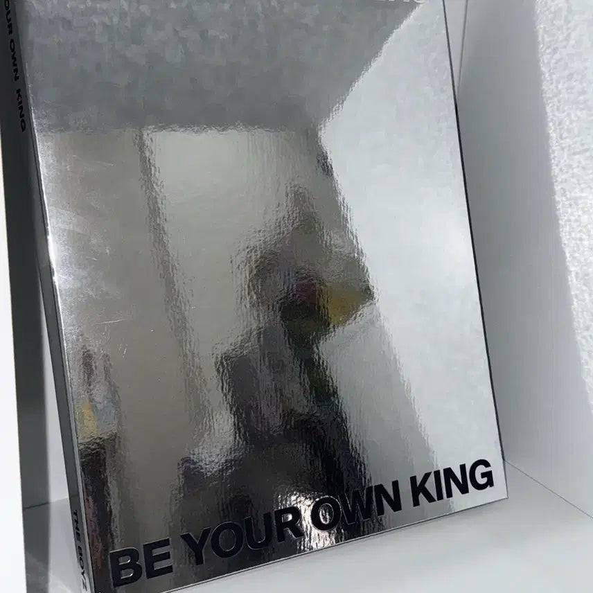 [BUNJANG] The Boyz Be Aware On King Photobook / 더보이즈 비온킹 포토북
