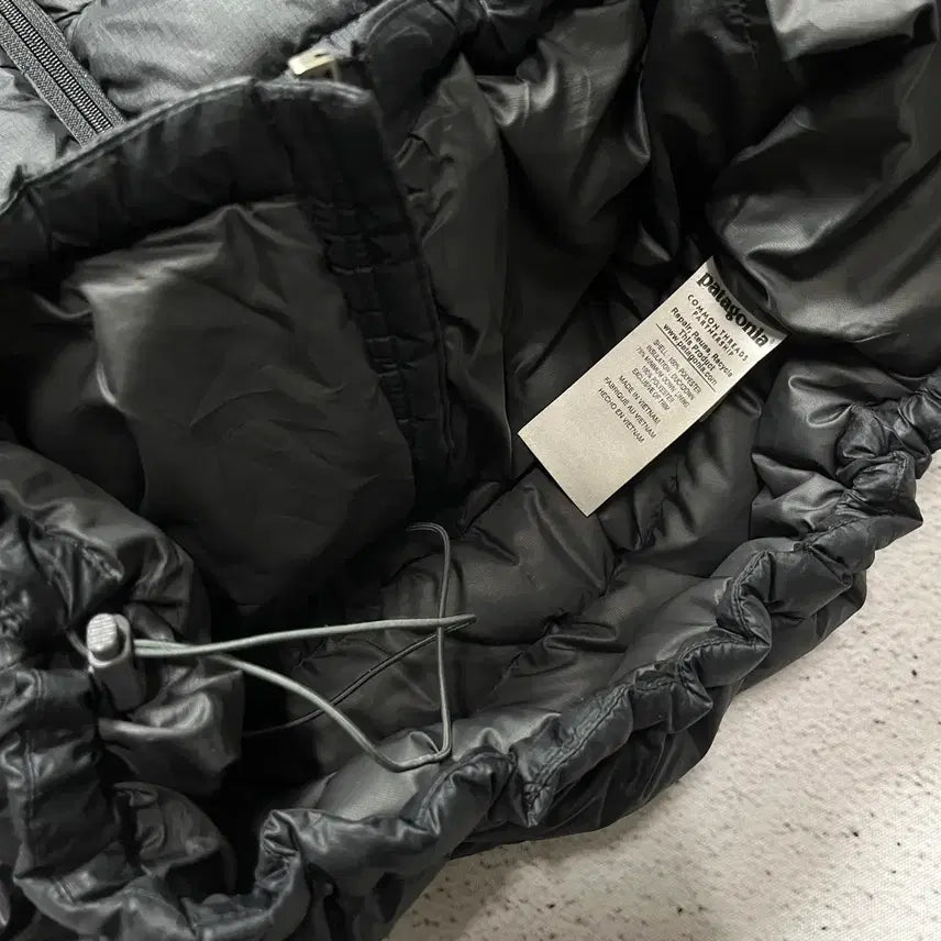 [SOLD OUT] Patagonia Hi-Loft Down Hoody