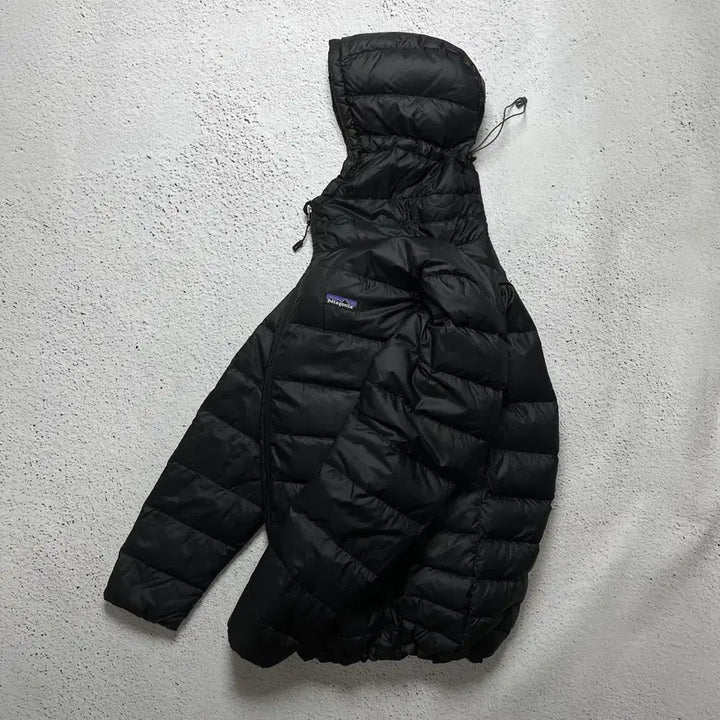 [SOLD OUT] Patagonia Hi-Loft Down Hoody