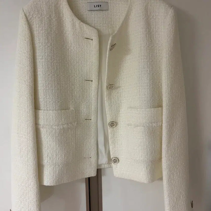 [BUNJANG] List Ivory Tweed Jacket (Size 55) / (택포) 리스트 list 아이보리 트위드자켓 55사이즈