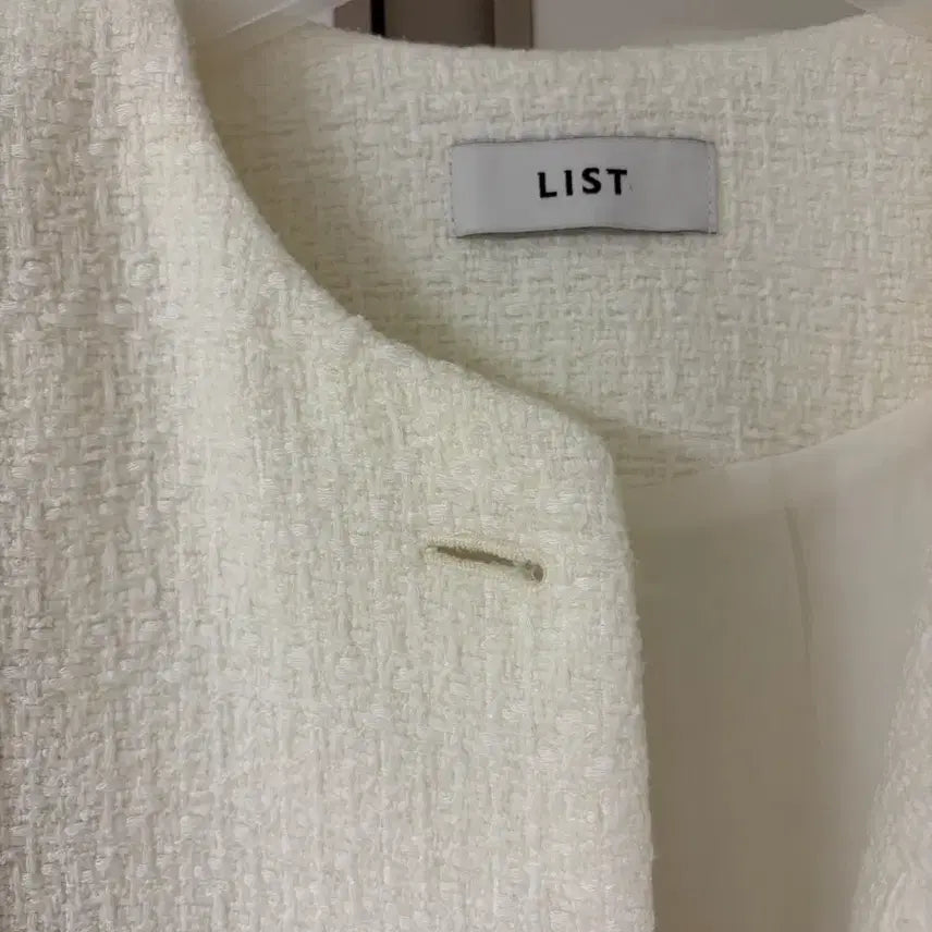 [BUNJANG] List Ivory Tweed Jacket (Size 55) / (택포) 리스트 list 아이보리 트위드자켓 55사이즈
