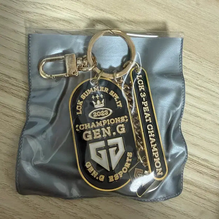 [BUNJANG] Gen.G LCK Three-Peat Commemorative Keyring / 젠지 LCK 쓰리핏 키링