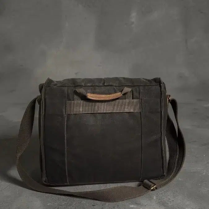 [BUNJANG] National Geographic Dark Brown Messenger Bag / 내셔널지오그래픽 다크 브라운 메신저백