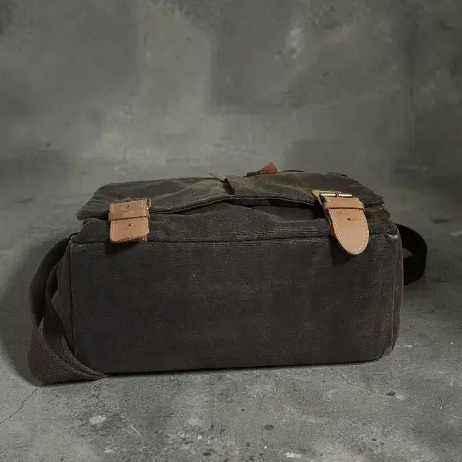 [BUNJANG] National Geographic Dark Brown Messenger Bag / 내셔널지오그래픽 다크 브라운 메신저백