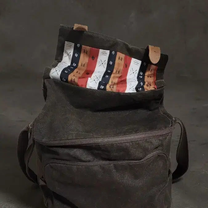 [BUNJANG] National Geographic Dark Brown Messenger Bag / 내셔널지오그래픽 다크 브라운 메신저백
