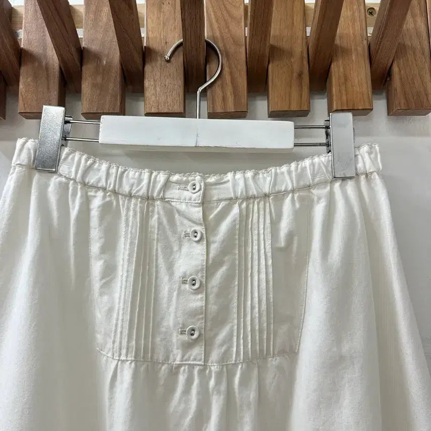 [BUNJANG] Vintage Cotton Pintuck Flower Lace Embroidered Skirt / 일본빈티지 코튼 핀턱 싸개버튼 플라워 레이스 자수 펀칭 디테일 스커트