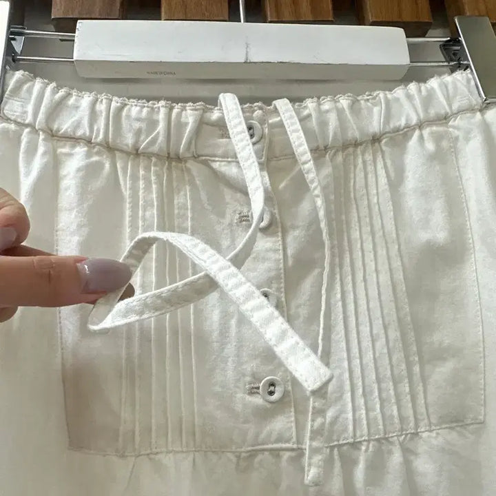 [BUNJANG] Vintage Cotton Pintuck Flower Lace Embroidered Skirt / 일본빈티지 코튼 핀턱 싸개버튼 플라워 레이스 자수 펀칭 디테일 스커트
