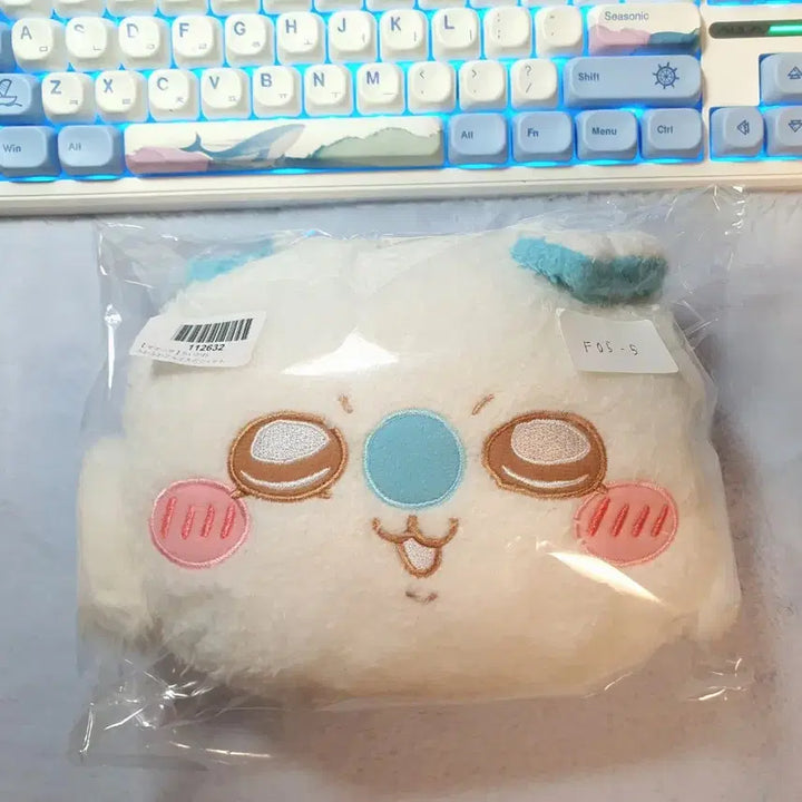 [BUNJANG] Chiikawa Fuwafuwa Face Pochette Momonga / 미개봉) 치이카와 후와후와 페이스 포셰트 포쉐트 모몽가