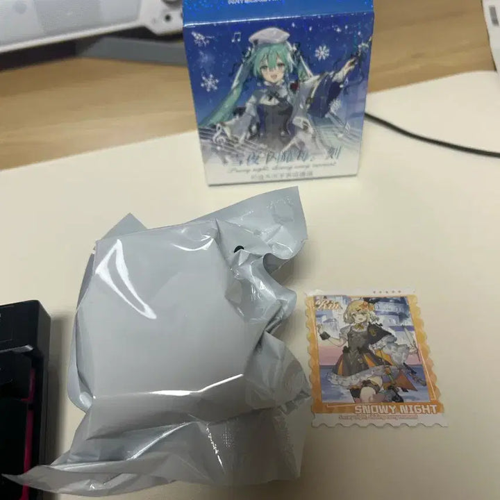 [BUNJANG] Hatsune Miku Kagamine Rin Random Wristwatch / 미쿠 랜덤 손목시계 카가미네 린