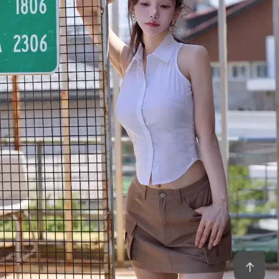 [BUNJANG] Kindami Park Jiwon (fromis_9) Cotton Two-Pocket Skirt and Sleeveless Button-Up Shirt Set / 프로미스 나인 박지원 착용 카인다미 골반뽕 치마, 민소매 버튼 셔츠 세트