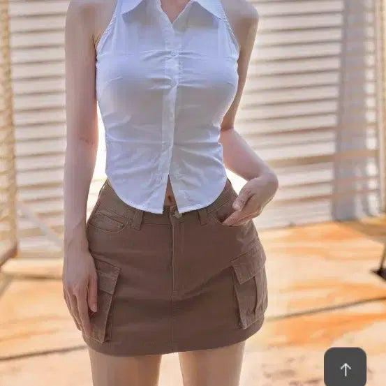 [BUNJANG] Kindami Park Jiwon (fromis_9) Cotton Two-Pocket Skirt and Sleeveless Button-Up Shirt Set / 프로미스 나인 박지원 착용 카인다미 골반뽕 치마, 민소매 버튼 셔츠 세트