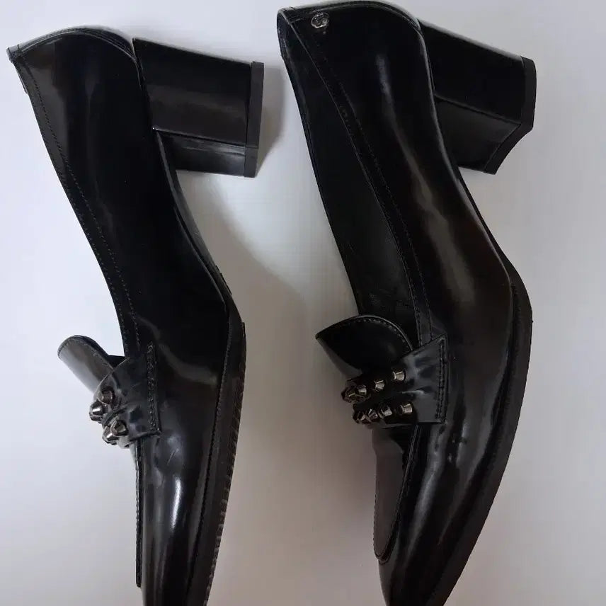[BUNJANG] Stuart Weitzman Loafer Flats / 스튜어트와이츠먼 로퍼단화 8반  255사이즈