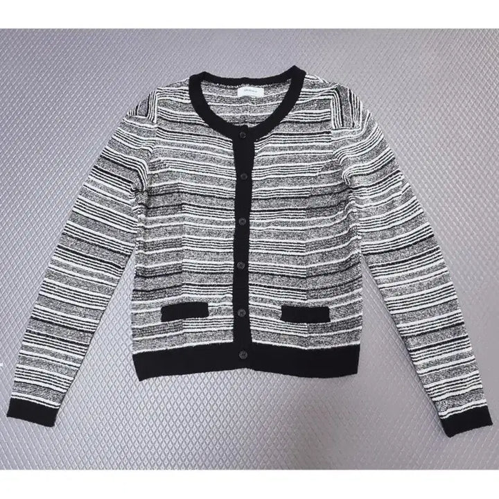 [BUNJANG] Dresskoko Knit Cardigan / 드레스코코 니트 가디건