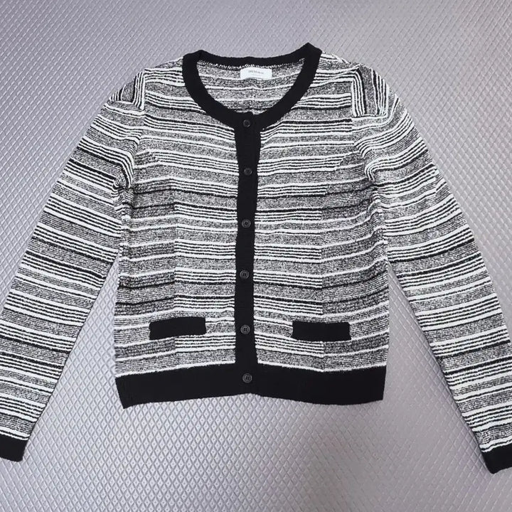 [BUNJANG] Dresskoko Knit Cardigan / 드레스코코 니트 가디건