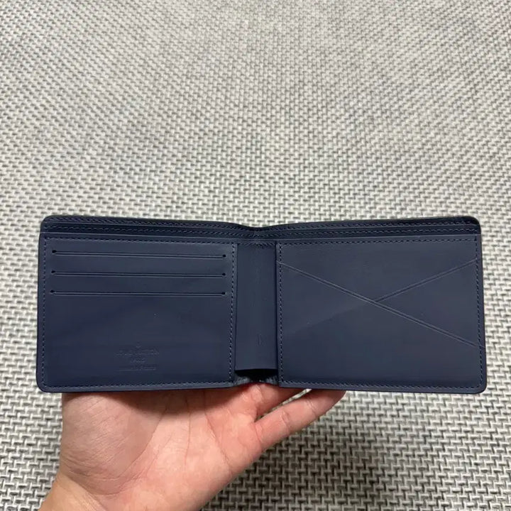 [SOLD OUT] [정품] 루이비통 쉐도우 반지갑