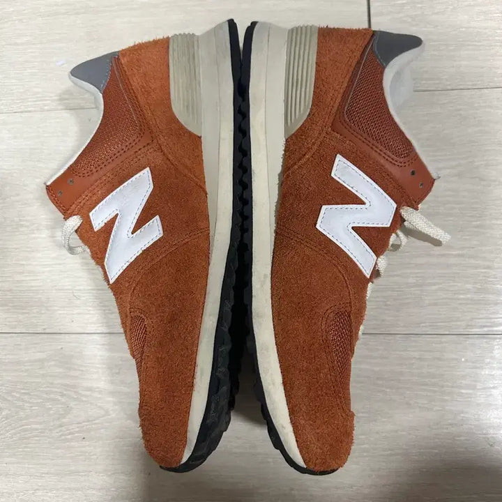 [SOLD OUT] 뉴발란스 574 오렌지