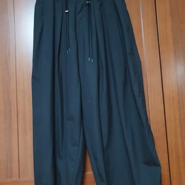[BUNJANG] Sillazu Black Pants / 실라주 블랙 팬츠(비이커 구매)