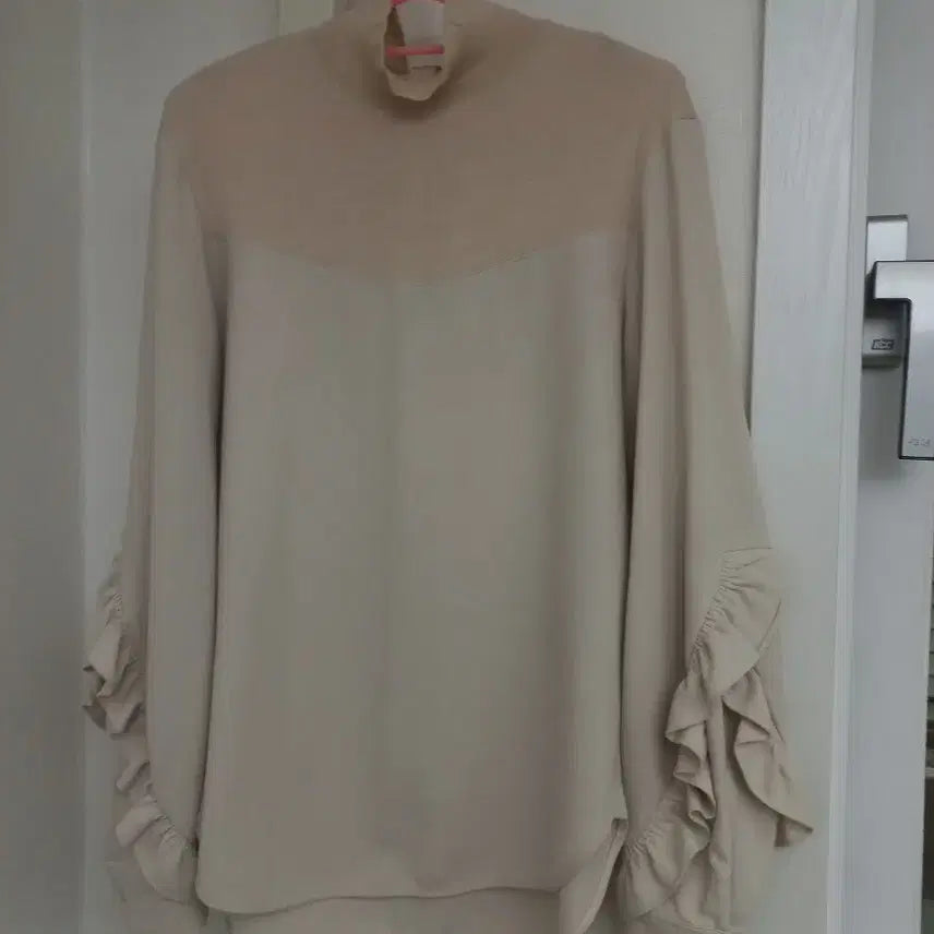 [BUNJANG] System Ivory High-Neck Blouse / 시스템블라우스