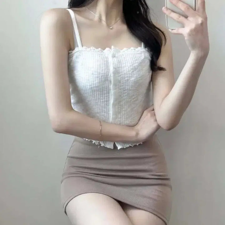 [BUNJANG] Avely Lace Frill Sleeveless Top White / 새상품!! 에이블리 레이스 프릴 나시 슬리브리스 화이트