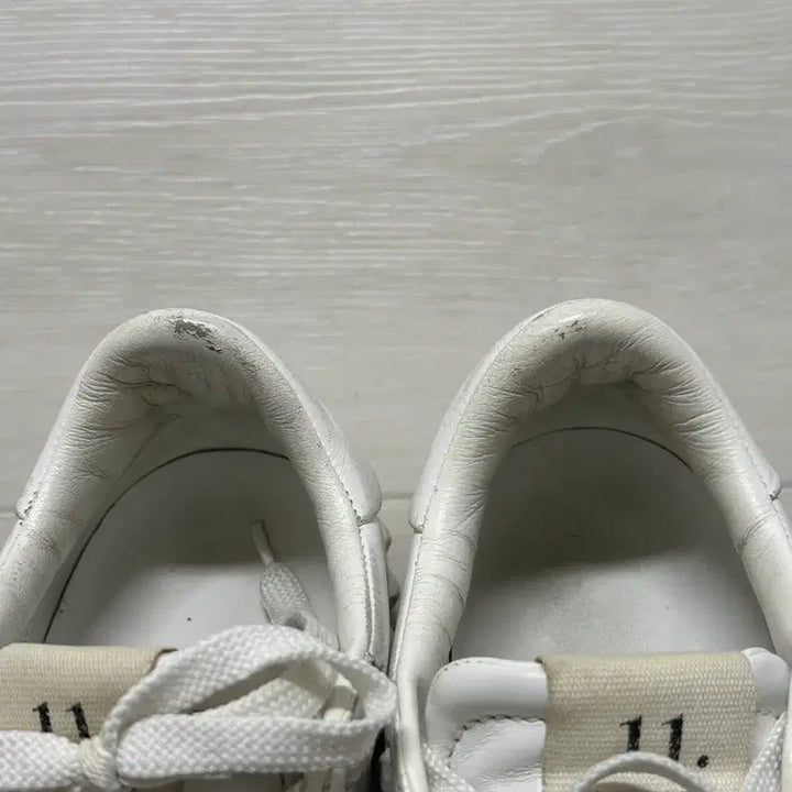 [BUNJANG] Valentino Rockstud Sneakers (Size 36) / 발렌티노 락스터드 스니커즈 36