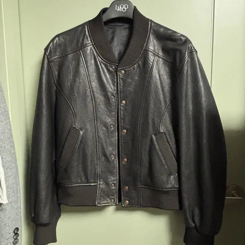 [BUNJANG] Elmood Gun and Rose Lambskin Varsity Jacket / 엘무드 건 앤 로즈 램스킨 바시티 자켓(48) 판매