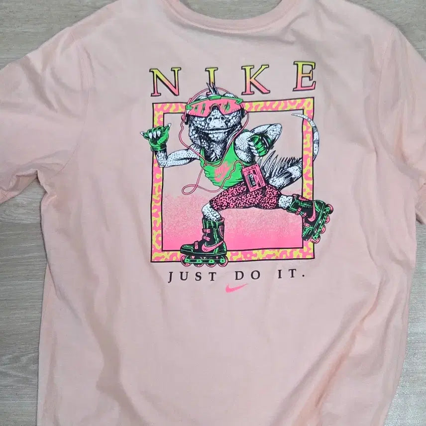 [BUNJANG] Nike Beach Rollerblade Coral T-Shirt / 나이키 비치 롤러브레이드 라운드 코랄 반팔티셔츠