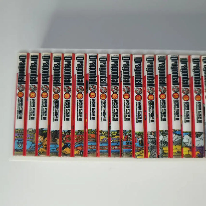 [BUNJANG] Dragon Ball Manga Cover Keychain and Dragon Ball Z Logo Sculpture / 드래곤볼 만화책 키링 비공식 굿즈 + 드래곤볼z로고