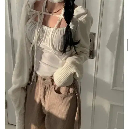 [BUNJANG] Modimood Square Shirring Knit Blouse / 에이블리 모디무드 스퀘어 셔링 니트 블라우스