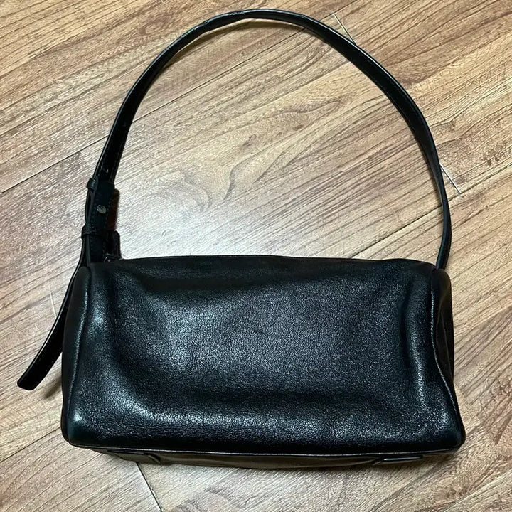 [SOLD OUT] 파사트패턴 케빈백